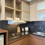 Apartemen The Suites Metro By Esti